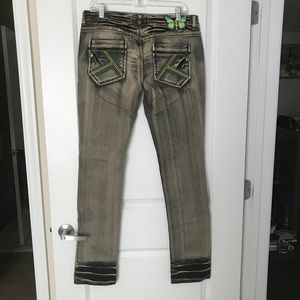 Trendy jeans